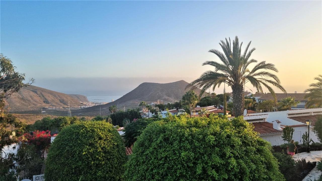 Villa Azure Horizon And Breeze - Panoramic Ocean View And Heated Pool Chayofa Eksteriør bilde